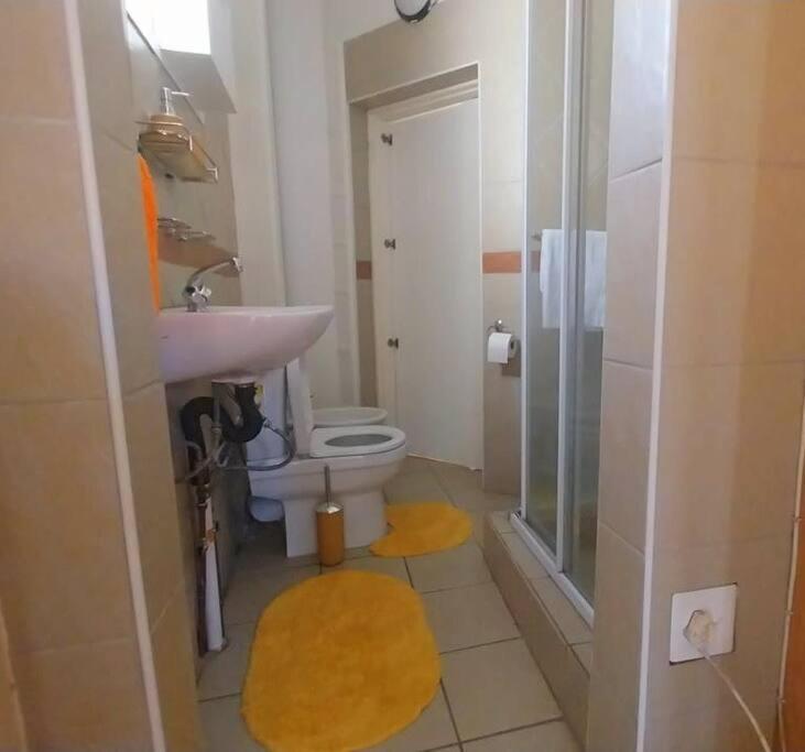 Spacious 1 Bedroom, Self Catering Apartment In Glenwood, Дурбан Экстерьер фото